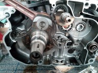 ..das ist übrigens der "geschrottete 42er Motor" der repariert wieder in meiner "Black" läuft...