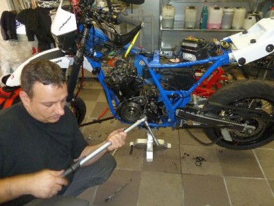 TP finish web 22.jpg (85.72 KiB) 3605 mal betrachtet Einbau Motor im Rahmen 1